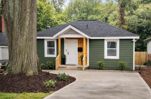 Enderly Park House | HPThe HausBOFA StadiumSpectrumBojanglesDogs