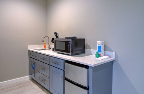 Braden River Apartment | HS#2- Modern Studio next to Premier Sports Complex