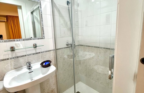 El Altet Hostel | HS Altet Suites - Alicante Airport