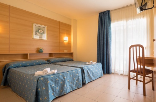 Santa Susanna Hotel | htop Summer Sun