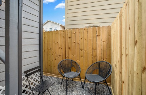 Greater East End Apartment | HTX Ultra Hotel Suite #2 - 2 km from FIFA Fest