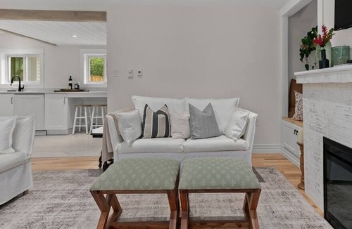 Fox Point House | Hubbards Cozy Convenient Cottage