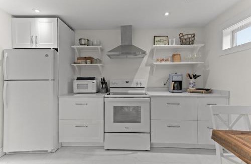 Fox Point House | Hubbards Cozy Convenient Cottage