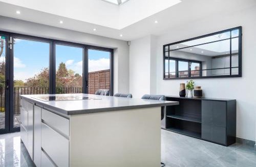 Eastcote and East Ruislip House | Hububb Luxury Eastcote