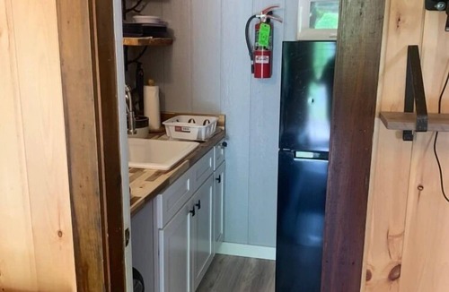 Lake George Cottage | Huckleberry Cottage at Cozy Nook