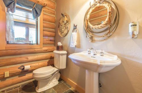 Skywood Preserve House | Huckleberry Hideaway