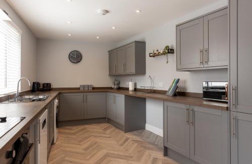 Lowick Apartment | Huckleberry House