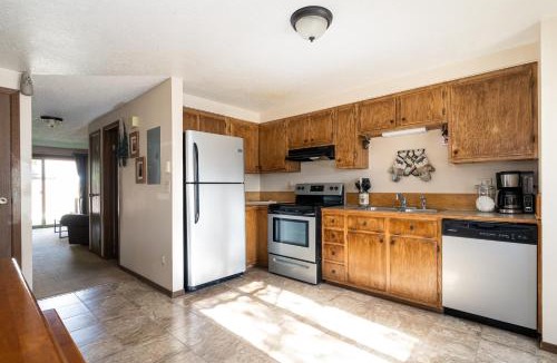 West Yellowstone House | Huckleberry House