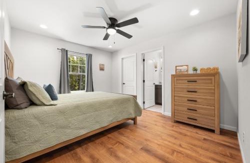 Bernard House | Huckleberry Lane Retreat