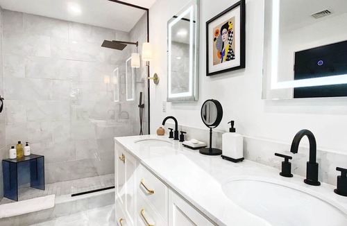 Craryville House | Hudson Hilltop Retreat