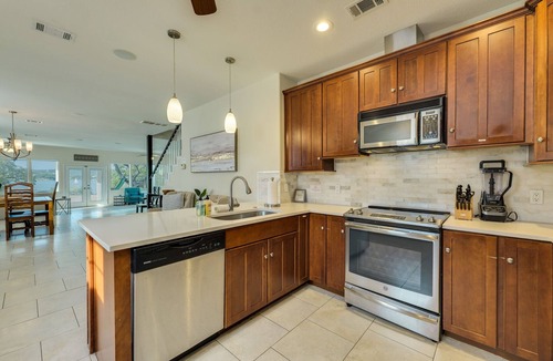 Hudson Bend House | Hudson House on Lake Travis