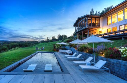 Middle Hope House | Hudson House