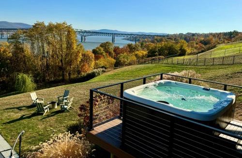 Middle Hope House | Hudson House