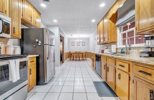 Tallahassee House | Hudson Manor (4-Bedroom Home) by RedAwning