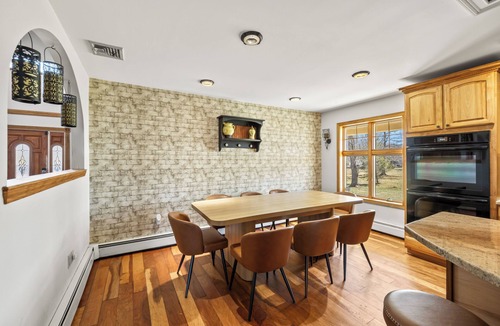 Gardiner House | Hudson Retreat, Pool, Spa, Game Room, Gym