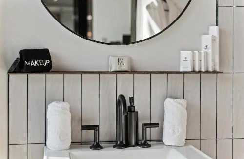 Hudson House | Hudson Ridge - Hot Tub, Fire Pit & Fireplace