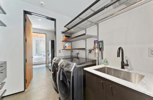 Hudson House | Hudson Ridge - Hot Tub, Fire Pit & Fireplace