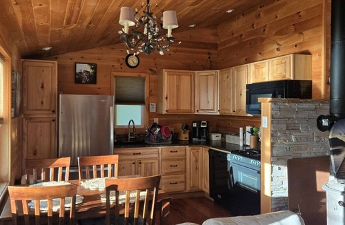 Lake Luzerne-Hadley Cottage | Hudson River Cabin Dock, Fire Pit & Lake George