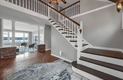 Mount Marion House | Hudson River views with pool and hot tub