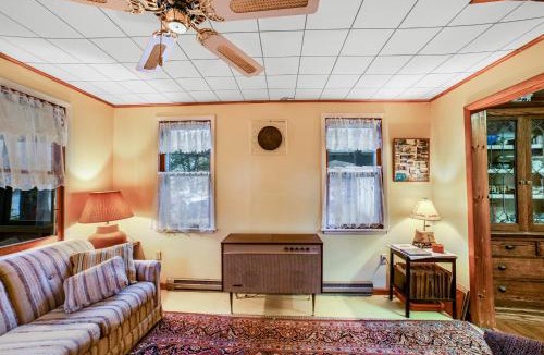 Chestertown House | Hudson Riverside Cottage