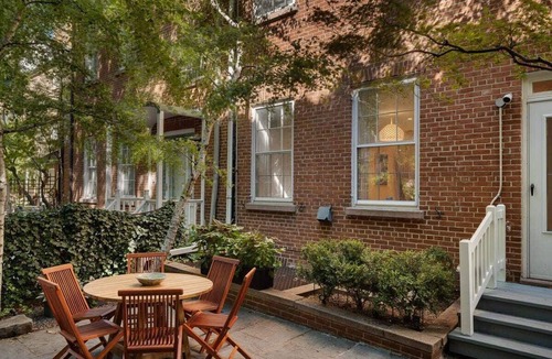 Tribeca Condo | Hudson Terrace by Rove Travel | Chic Tribeca TH