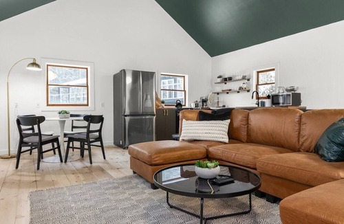 Hillsdale House | Hudson valley and The Berkshires Cottage