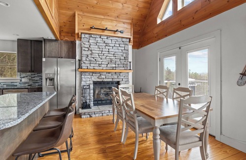 East Chatham House | Hudson Valley Chalet