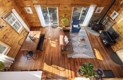 Athens House | Hudson Valley Lake · Hot Tub · Dock · Games · View