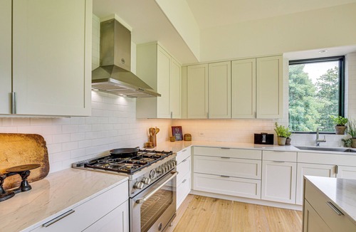 Pine Plains House | Hudson Valley Summer Escape w/Pool & Fire Pit