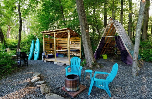 Mount Marion RV Rental | Hudson Valley’s Private Waterfront Camping Getaway