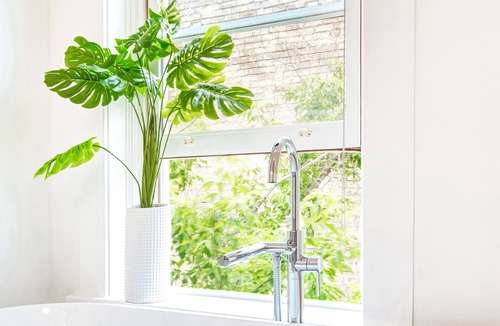 Hudson Hotel | Hudson Whaler