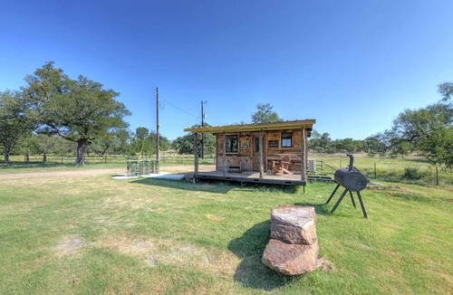 Johnson City House | Hudson’s Hideaway