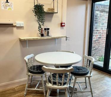 Castle Cary House | Hues - Castle Cary