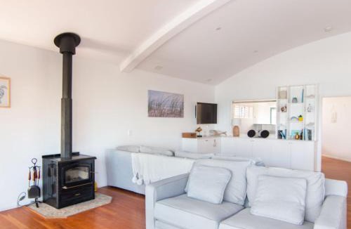 Blueys Beach House | Hueys Lookout Beachfront