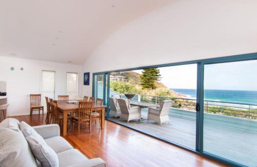 Blueys Beach House | Hueys Lookout Beachfront