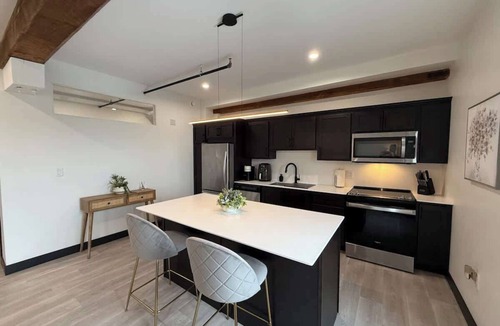 Truro Apartment | Huge 1 BR Downtown with Parking and 6 appliances