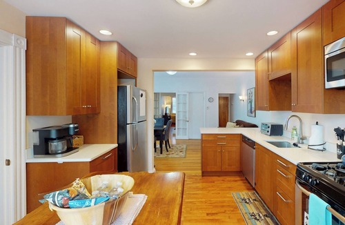 North Cambridge House | Huge 2 bed, 2 baths, Harvard, Porter Davis SQ