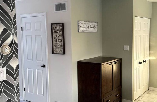 Longlac Apartment | Huge 3BR apart. for Family Fun or your work trips