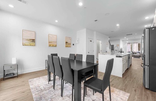 Washington Apartment | Huge 4BR Home near Navy Yard | Sleeps 12