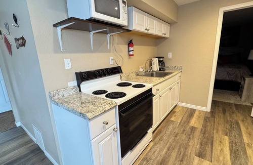 Heber House | Huge 6BR Mountain Home Near Park City - Sleeps 17 - Memorial Weekend Is OPEN!