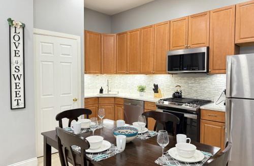 North Bergen Apartment | Huge apartment near NYC, Parking