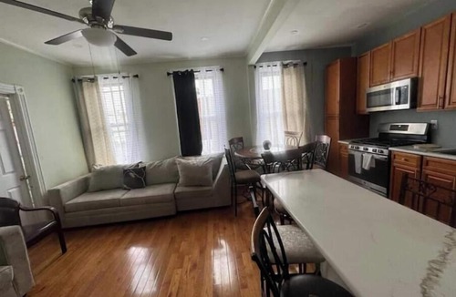 Guttenberg Apartment | Huge apt 20mins to Time Square