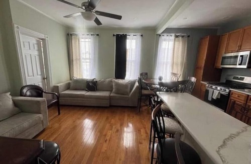 Guttenberg Apartment | Huge apt 20mins to Time Square