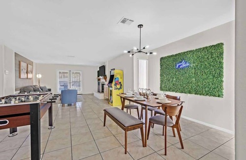 Spring Valley House | Huge Backyard Fun Games+Arcade+Pool+Firepit