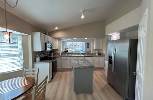 East Naples Condo | Huge Carriage home in beautiful Windstar on Naples Bay,