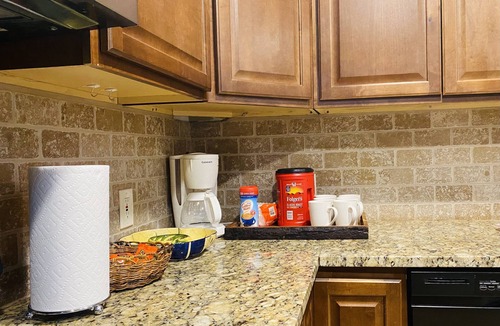 Grandview House | Huge comfortable and cozy house Near Longview lake