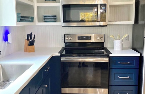 Silver Lake House | Huge Cottage Awesome Place & Location! Pool, Beach and more