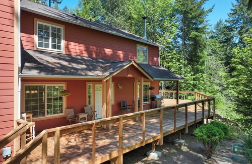 Lilliwaup House | Huge deck with large hot tub and views!