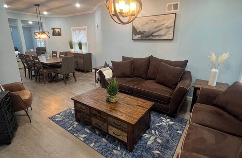 Belleville House | Huge Family House 12 miles from NYC/4Bath/Parking