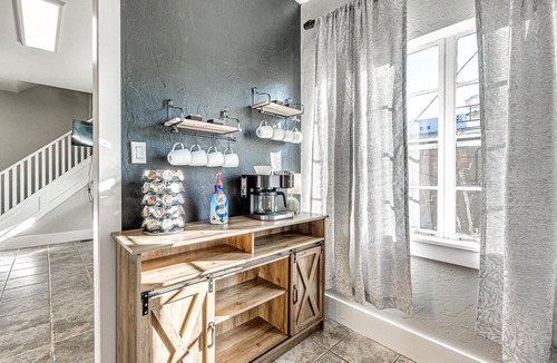 Norman House | Huge Historic Gem Steps From The University of Oklahoma